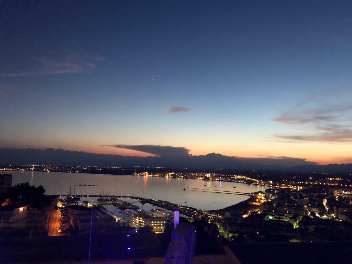 Appartement Plage Salata Rosas Dış mekan fotoğraf
